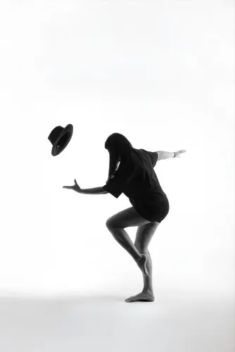 Une femme qui danse